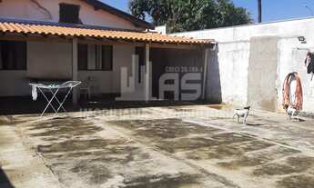 Imagem: Casa à venda no bairro Centro - Vera Cruz/SP