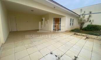 Imagem: Casa a venda contendo 3 quartos sendo 1