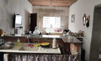 Imagem 3: Casa a venda com 2 quartos sendo 1 suíte no bairro Novo Mundo