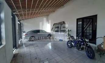 Imagem 2: Casa a venda com 02 quartos sendo 01 suíte