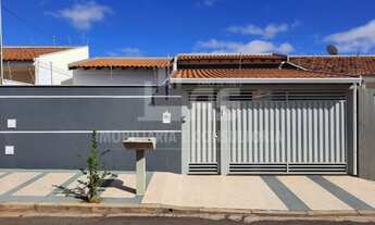 Imagem: Casa Padrão a Venda