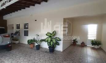 Imagem: Casa a venda com 3 quartos sendo 1 suíte