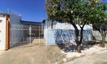 Imagem: Casa à venda no bairro Núcleo Habitacional