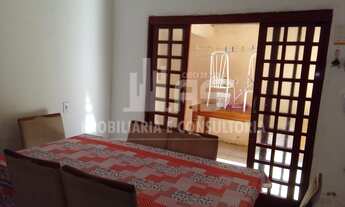 Imagem 2: Casa à venda no bairro Jardim Marajó - Marília/SP, Sul