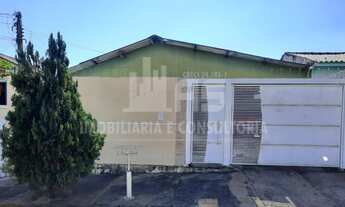 Imagem: Casa à venda no bairro Núcleo Habitacional