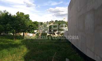 Imagem: Terreno à venda no bairro Alto Cafezal
