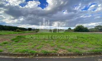 Imagem: Terreno à venda no bairro Residencial Le