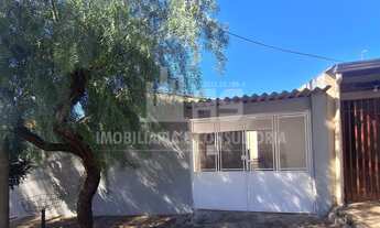 Imagem: Casa à venda no bairro Núcleo Habitacional
