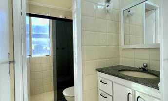 Imagem 7: Apartamento Padrão de 03 quartos, alto, ventilado, com armários a venda no bairro de Armaç