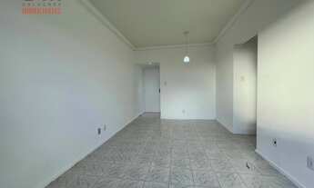 Imagem 3: Apartamento Padrão de 03 quartos, alto, ventilado, com armários a venda no bairro de Armaç