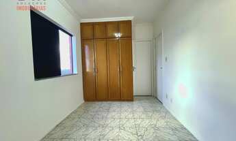 Imagem 6: Apartamento Padrão de 03 quartos, alto, ventilado, com armários a venda no bairro de Armaç