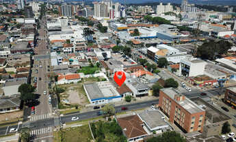 Imagem 3: Terreno Central / com casas