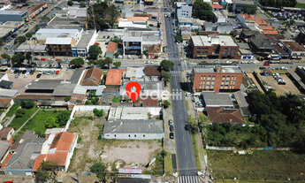 Imagem 4: Terreno Central / com casas