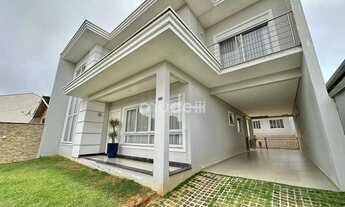 Imagem 6: Sobrado Alto Padrão