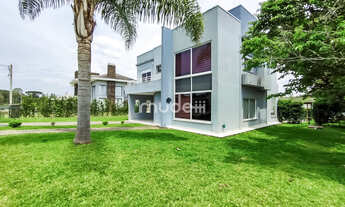 Imagem: Casa de Alto Padrão no Condomínio Villagio