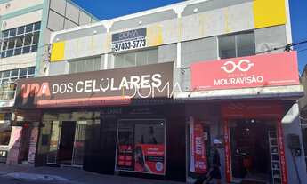 Imagem: Prédio comercial no centro da cidade