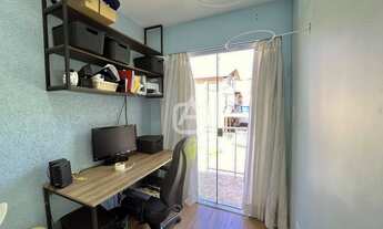 Imagem 2: Sobrado à venda no bairro Osasco - Colombo/PR