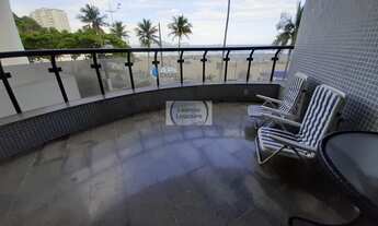 Imagem: Frente ao mar na Praia das Astúrias