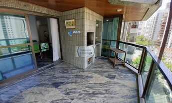 Imagem: Apartamento com sacada gourmet na Pitangueiras