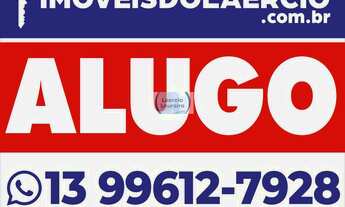 Imagem 3: Casa reformada com quintal e garagem