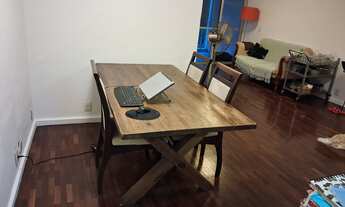 Imagem 5: Amplo Apartamento Reformado com Suíte, Closet e Varandão no Ingá – Localização Privilegiad