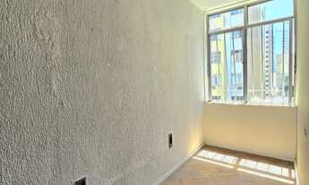 Imagem 3: Apartamento frontal de 2 quartos a 1 quadra da Praia de Icaraí – 60m²