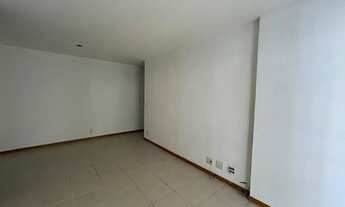 Imagem 2: Apartamento de 2 quartos com suíte e vaga de garagem no Santa Rosa, Niterói-RJ: Veja as fo