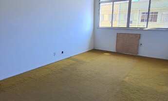 Imagem 4: Apartamento com Vista para o Mar à Venda em Icaraí – 2 Quartos!