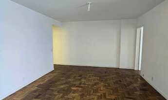 Imagem 6: Apartamento Frente Mar na Praia de Icaraí - Amplitude e Elegância