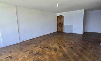 Imagem 4: Apartamento Frente Mar na Praia de Icaraí - Amplitude e Elegância