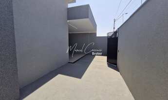 Imagem 2: Linda casa à venda com 3 quartos, sendo 1 suíte e cozinha Gourmet com churrasqueira