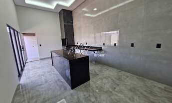 Imagem 4: Linda casa à venda com 3 quartos, sendo 1 suíte e cozinha Gourmet com churrasqueira