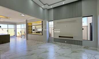 Imagem 6: Linda casa à venda com 3 quartos, sendo 1 tipo apartamento com closet, cozinha Gourmet e