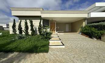 Imagem: Belíssima casa à venda com 3 suítes