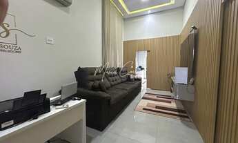 Imagem 2: Casa à venda com 2 suítes sendo 1 com closet, varanda gourmet e piscina