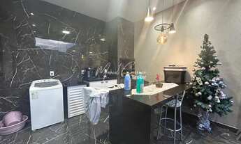 Imagem 5: Casa à venda com 2 suítes sendo 1 com closet, varanda gourmet e piscina