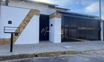 Imagem: Linda casa à venda com 3 quartos, sendo