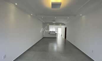 Imagem 4: Linda casa à venda com 3 quartos, sendo 1 suíte em bairro aberto com ótima localização