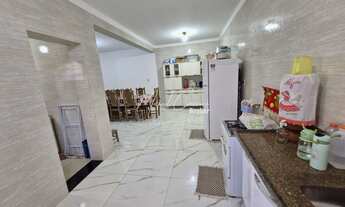 Imagem 5: Lindo sobrado à venda com 4 quartos, sendo 1 suíte e garagem para 2 carros