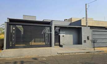 Imagem: Linda casa à venda com 2 suítes, 2 cozinhas