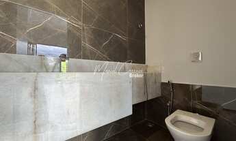 Imagem 4: Belíssima casa à venda, com 5 suítes, área Gourmet, piscina com borda infinita e com 470m²