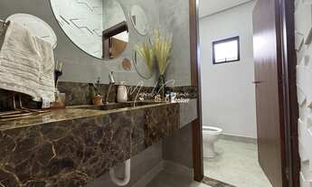 Imagem 5: Belíssima casa à venda com 3 quartos, sendo 1 suíte com closet, área Gourmet e piscina