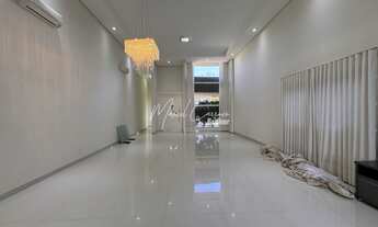 Imagem 2: Belíssima casa à venda com 4 suítes, sendo 1 suíte com hidromassagem, área Gourmet e pisci