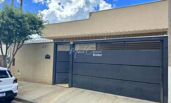 Imagem: Casa à venda com 3 quartos sendo 1 tipo