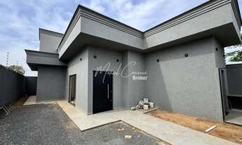 Imagem 2: Linda casa à venda com 2 quartos, sendo 1 suíte mais espaço incrível para área Gourmet e p