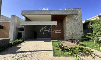 Imagem: Belíssima casa à venda com 3 suítes sendo