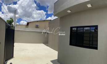 Imagem 3: Linda casa à venda com 2 quartos, sendo 1 suíte, excelente oportunidade em bairro aberto