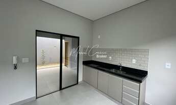 Imagem 6: Linda casa à venda com 3 quartos, sendo 1 suíte, área Gourmet e excelente localização