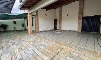 Imagem 2: Lindo sobrado à venda com 3 quartos, sendo 1 suíte com closet e banheira de hidromassagem