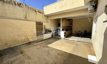 Imagem 7: Lindíssima casa à venda em bairro aberto, com 3 quartos, sendo 1 suíte e área Gourmet com